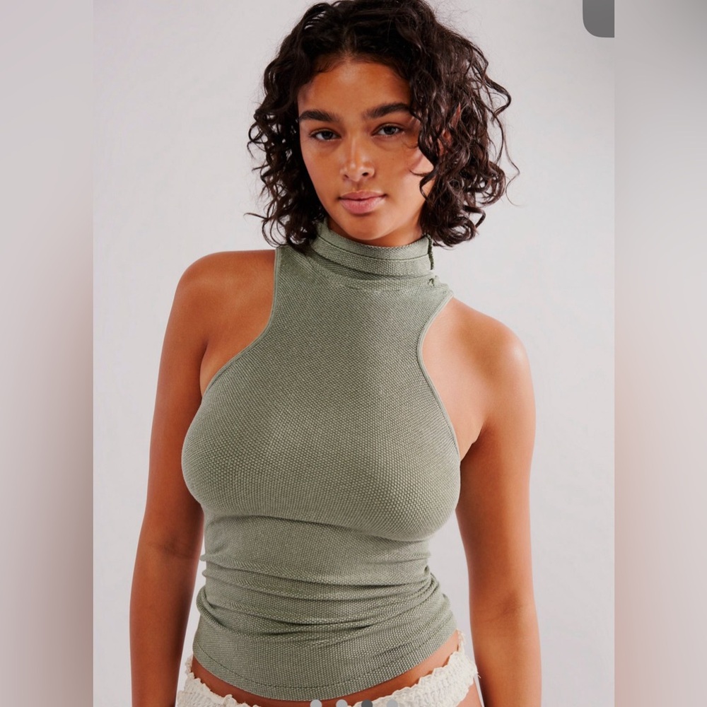 Always ready seamless turtleneck tank